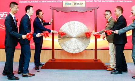 Debut of the New Oriental Education and Technology Group on the Hong Kong stock exchange