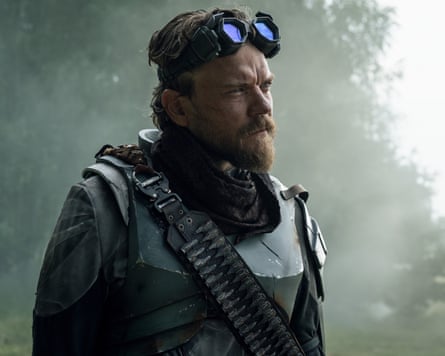 Pilou Asbæk in Foundation.