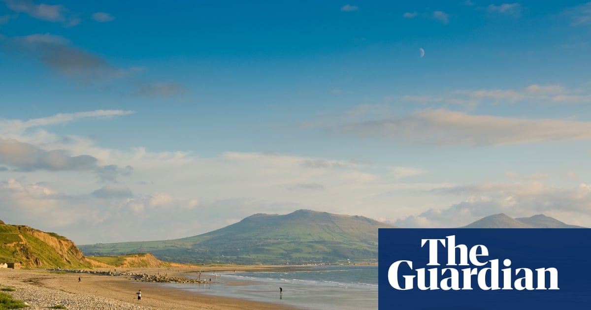 Stunning views, honesty shops and community pubs: people power on the Llŷn peninsula in Wales