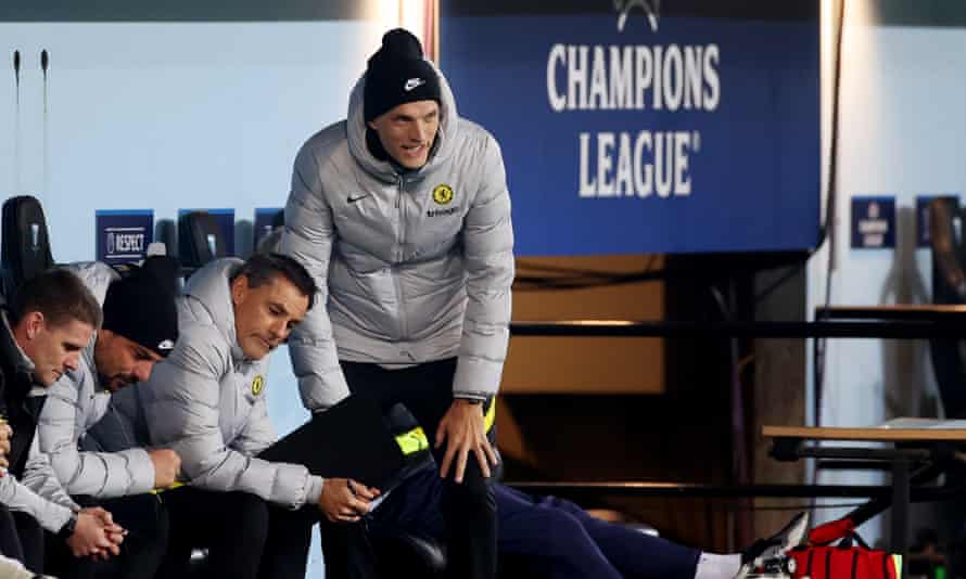 Thomas Tuchel talks to assistant Arno Michels, who suggested switching Callum Hudson-Odoi to the right side.