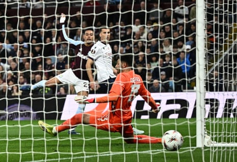 Morgan Rogers scores