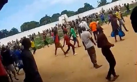 Mozambique Riot At least 6,000 inmates escape Mozambique jail amid post-election riots ...