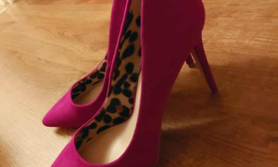 Nicky Tate’s fuchsia faux suede heels.