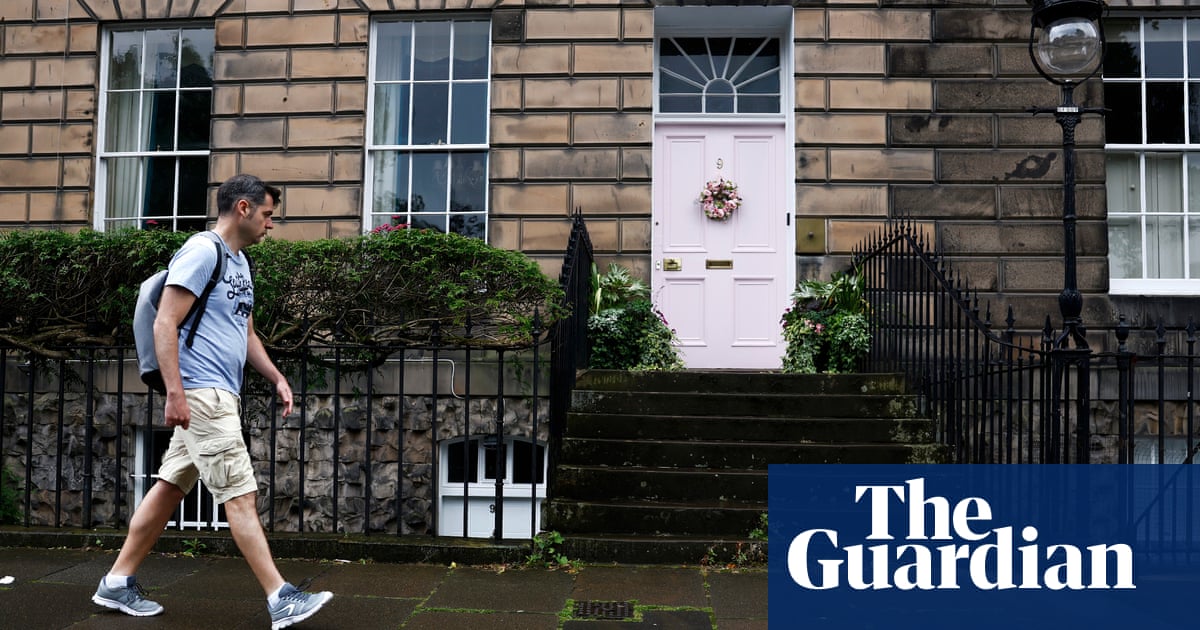 Whiter Shade Of Pink Ends Edinburgh s Long running Door Dispute whiter-shade-of-pink-ends-edinburgh-s-long-running-door-dispute