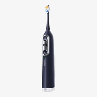 Soocas Neos II toothbrush.