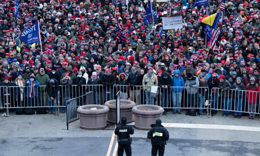A crowd outside the US Capitol on 6 January 2021.