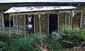 An abandoned house in Beattyville. The town is in Lee, one of 20 counties in Kentucky most vulnerable to an HIV outbreak.