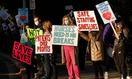 Nurses and medical professionals at Los Robles Regional medical center picket in California in November 2020. 