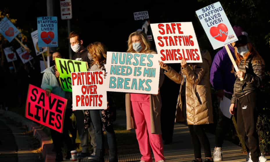 Nurses and medical professionals at Los Robles Regional medical center picket in California in November 2020. 