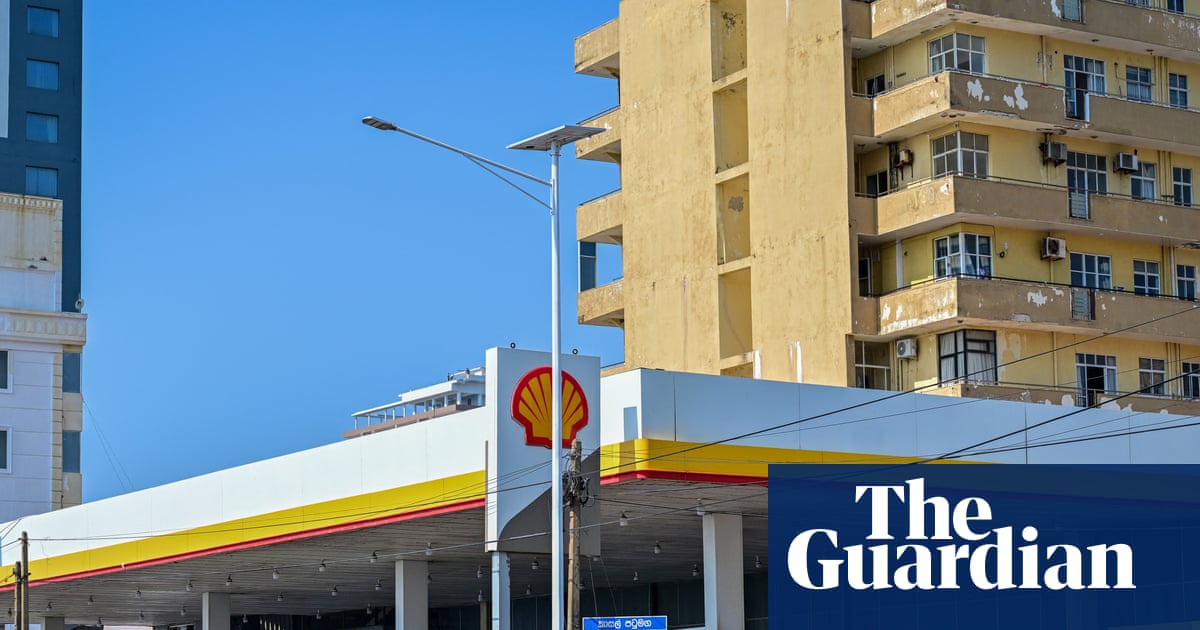 Sri Lanka brings in four-day week to eke out stocks of oil and gas hit by Iran war