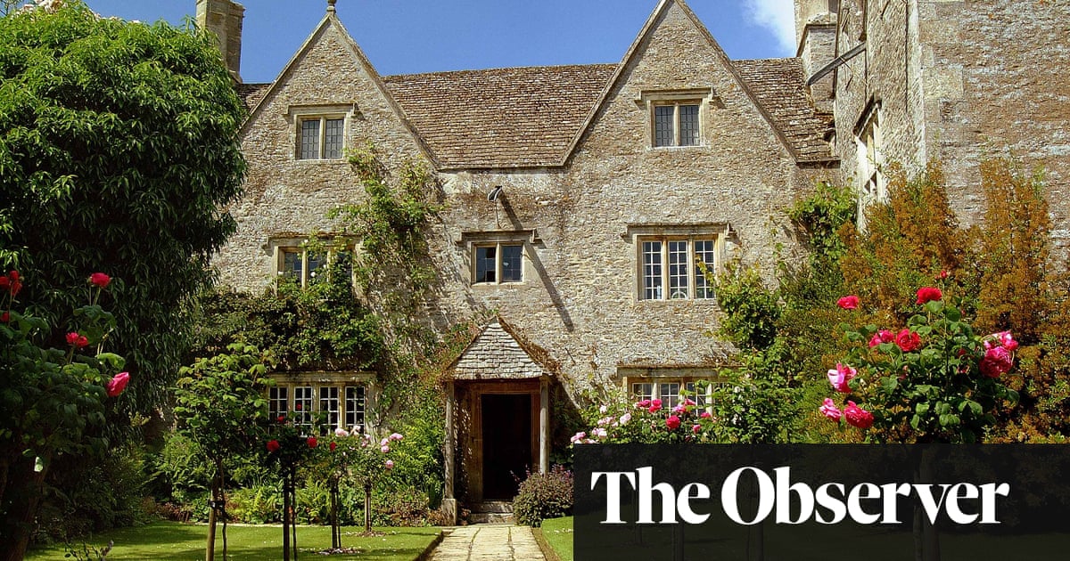 William Morris’s ‘heaven on earth’ Oxfordshire home restored to former glory