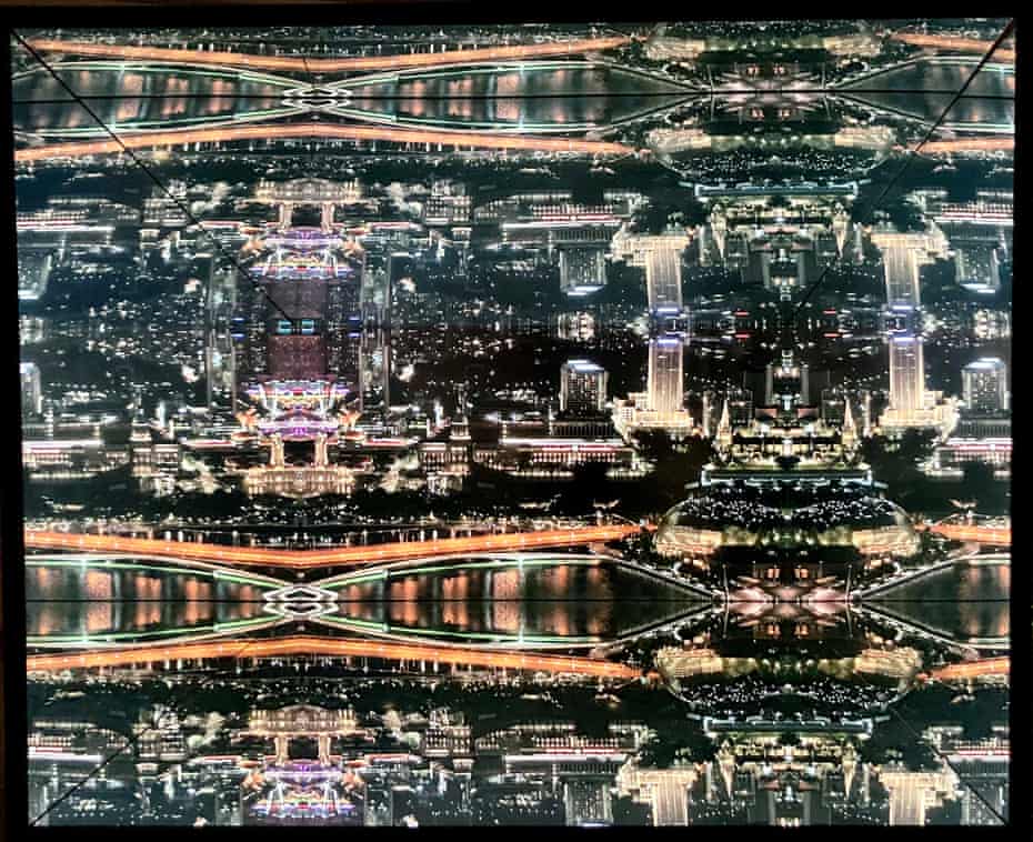 Midnight (tampilan instalasi) oleh Carlos Alba