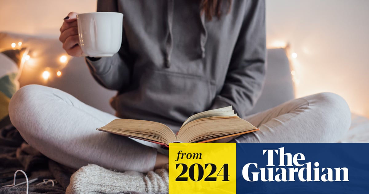 How to put your phone down and get back into habit of reading books