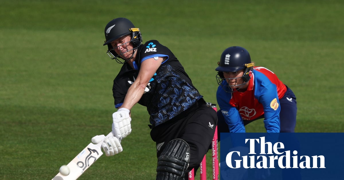 Sophie Devine sparks New Zealand’s recovery to foil nervy England