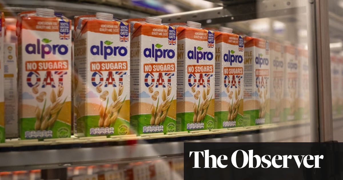 Oat milk rises to top as Britain's preferred plant-based drink