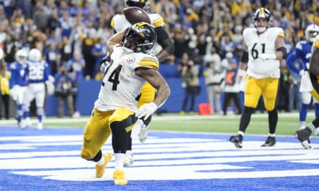 Jeff Saturday defends clock management as Colts lose to Steelers