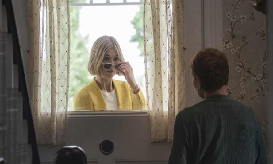 ‘Pure predatory wickedness’ ... Rosamund Pike and Dianne Wiest in I Care A Lot.