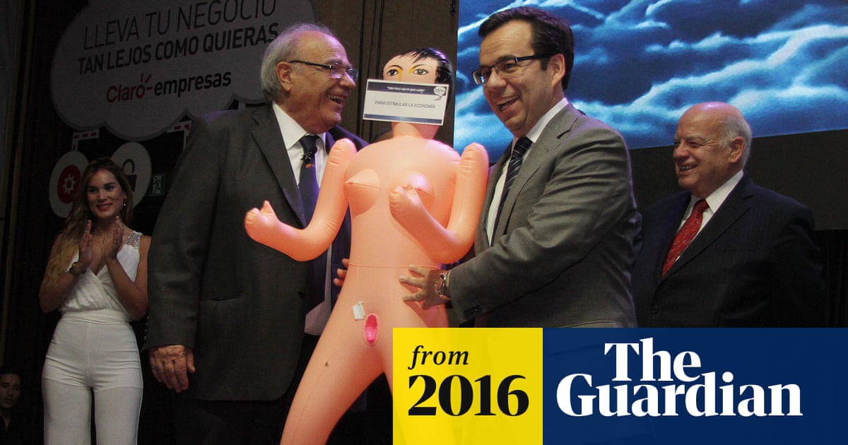 Sex doll gift blows up into Twitter storm as Chile's president is not amused | Chile | The Guardian Sex doll gift blows up into Twitter storm as Chile's president is not amused | Chile | The Guardian