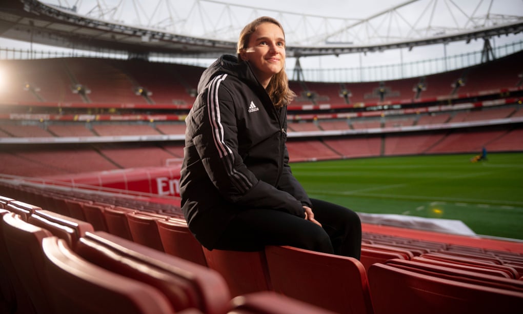 Vivianne Miedema in the stands at the Emirates Stadium