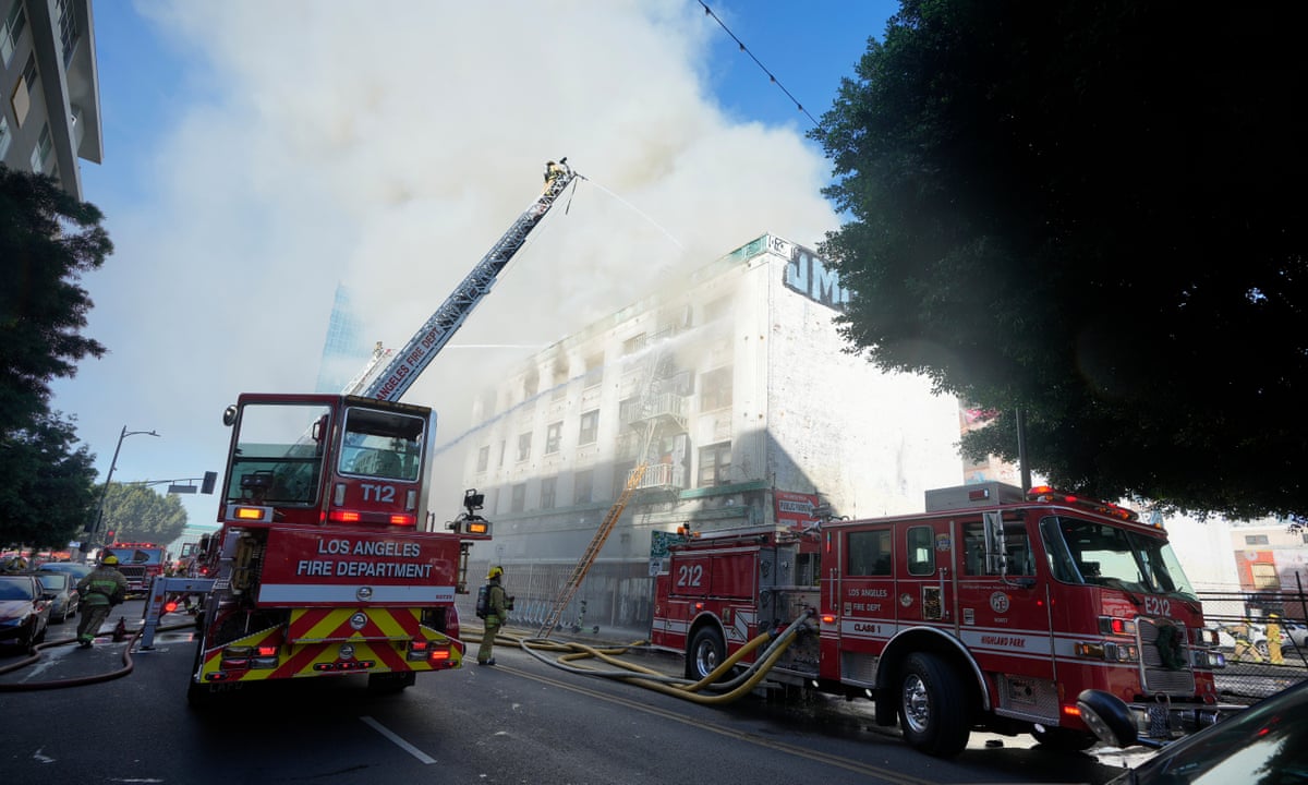 Morrison hotel featured on Doors' album cover burns in Los Angeles fire | Los Angeles | The Guardian