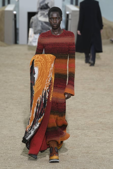 I never think about trends': Gabriela Hearst brings sustainability to Chloé  show, Paris fashion week