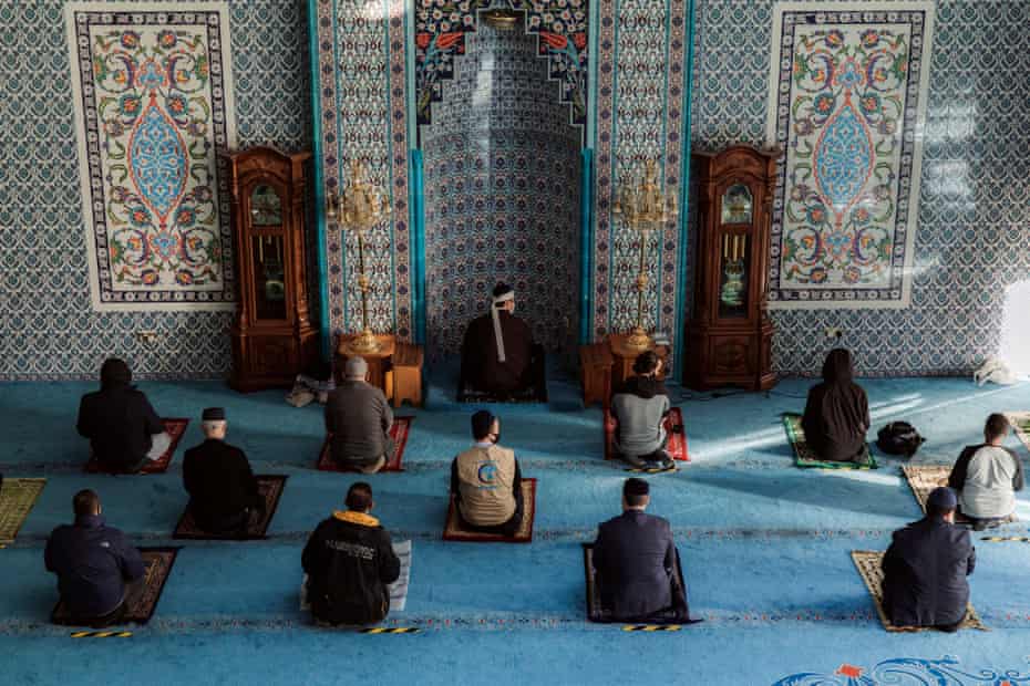 On the eve of the second government lockdown, a socially distanced congregation take part in one of their last prayers before the re-closure of the Suleymaniye Mosque for public worship, 4th November, 2020.
