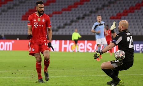 Eric Maxim Choupo-Moting doubles Bayern Münich’s lead. 
