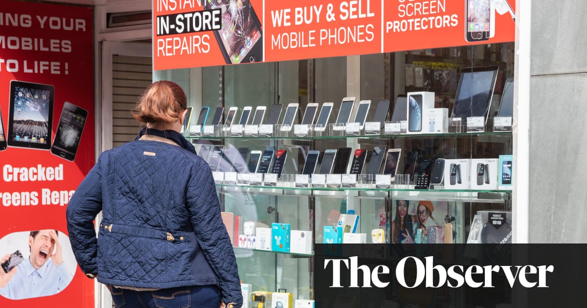 Be a sim-only saver: might you be a part of the cellphone customers shunning bundles? Be a sim-only saver: might you be a part of the cellphone customers shunning bundles?