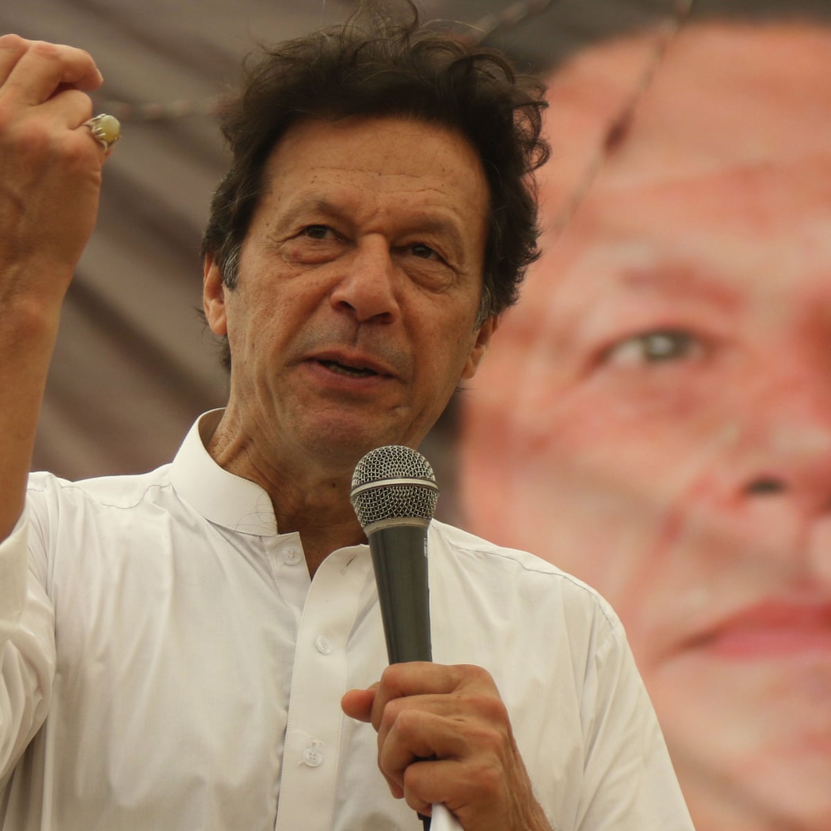 Pakistan S Likely New Leader Is Fiery Speaker With