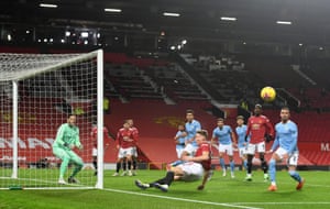 Manchester United’s Scott McTominay is unable to connect.