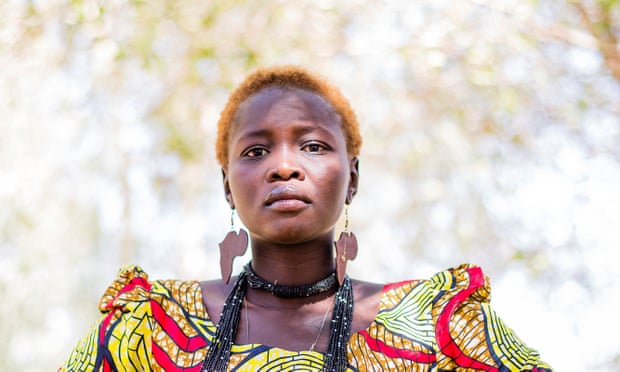 Skin nuba so slyunoj video Skin nuba so slyunoj video