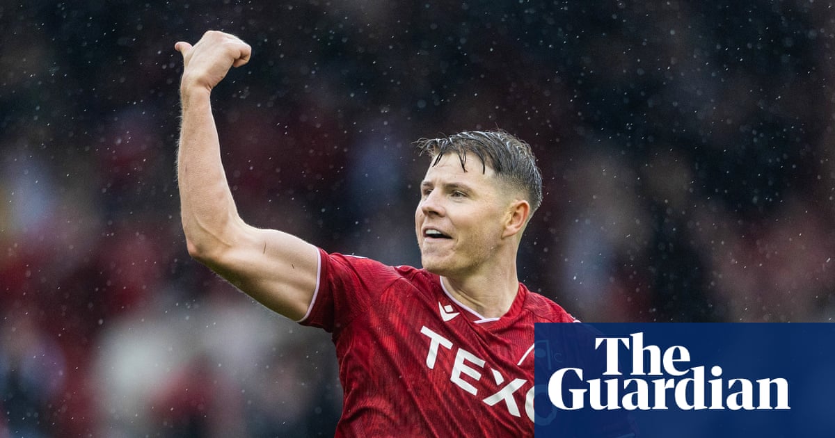 Scottish Premiership: Mayo and Nisbet strike late to help Aberdeen stun Hearts