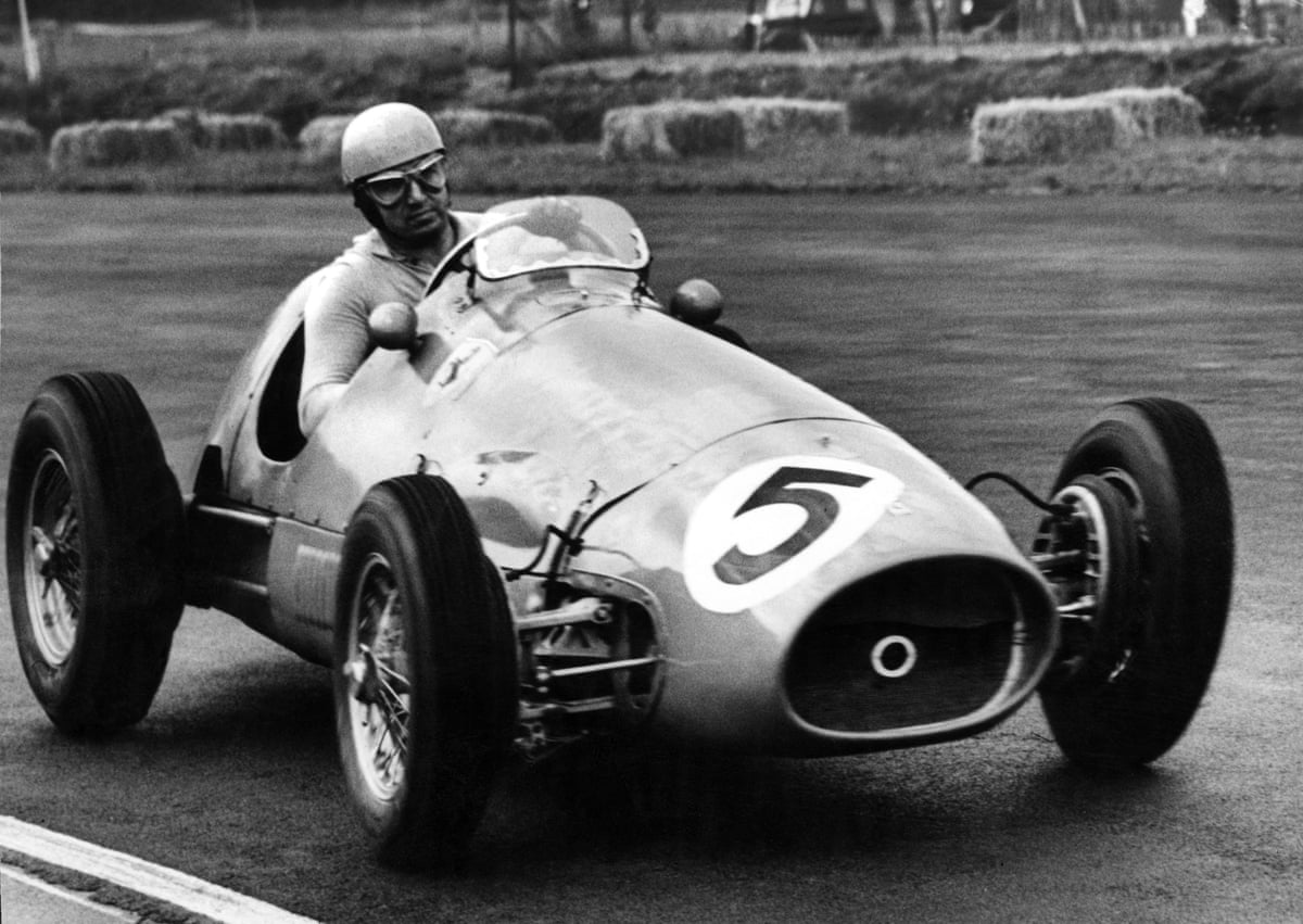Alberto Ascari driving in the 1953 British Grand Prix at Silverstone