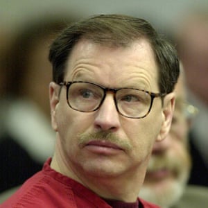 Why does it seem like serial killers all wear the same glasses? US