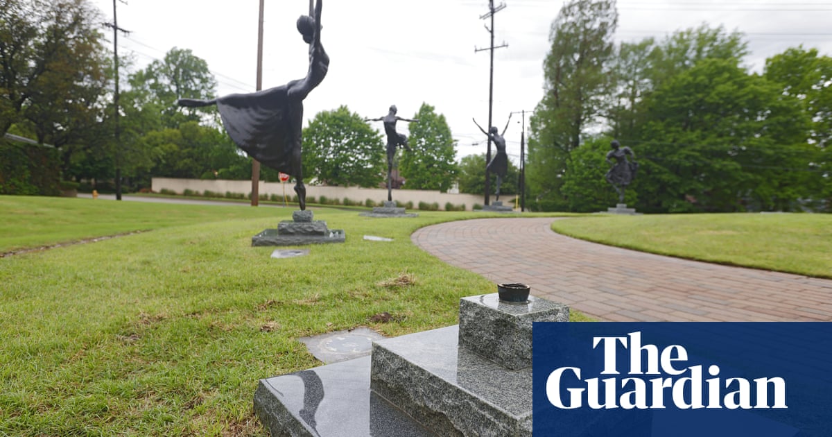 Statue of Native American ballerina destroyed and sold to recycling center