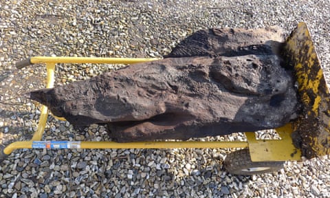 Gỗ chạm khắc được tìm thấy ở làng Boxford ở Berkshire