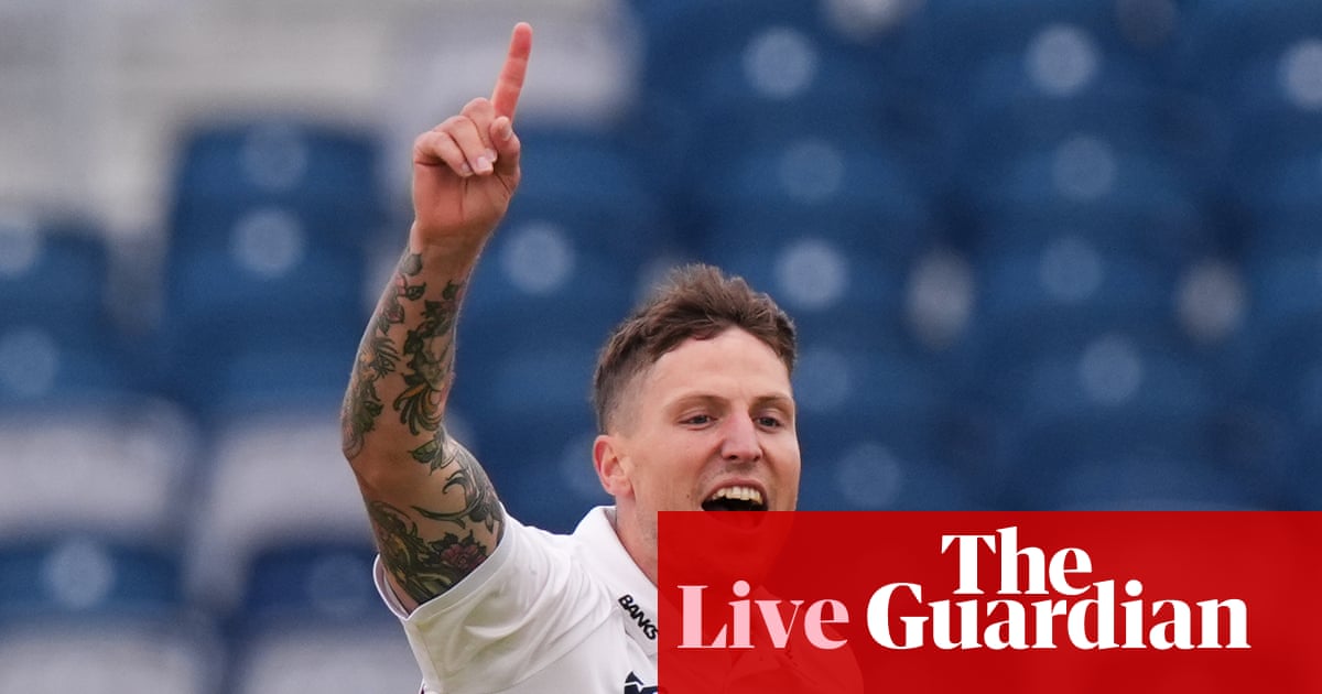 Carse in the wickets για το Durham, Essex v Surrey και άλλα: county criket day first – live