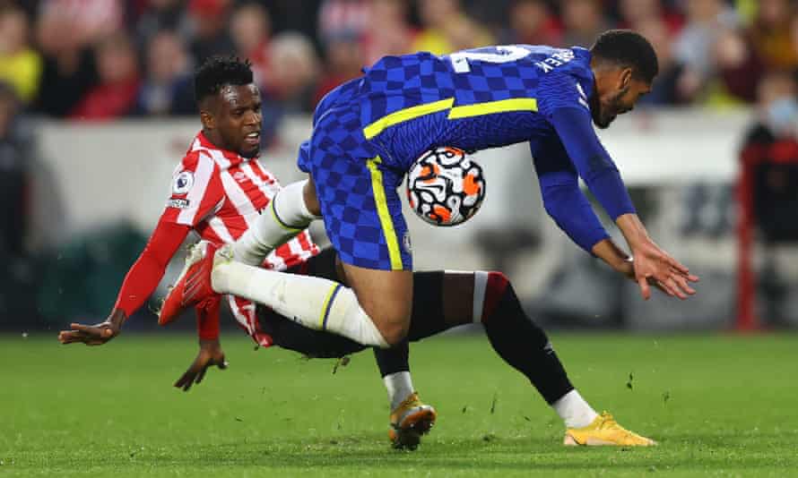 Ruben Loftus-Cheek ١ Frank Onyeka . ͧ Brentford ŧ