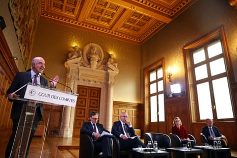 Pierre Moscovici, France's First President of the French Court of Auditors (Cour des Comptes), presents a report on the Louvre Museum, weeks after thieves stole treasures from the Louvre's Galerie d'Apollon (Apollo gallery), during a press conference at the France's supreme audit institution in Paris, France.