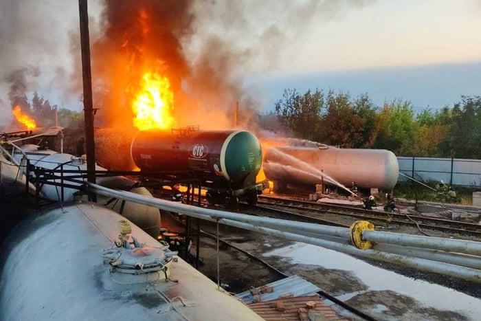 Fire at an oil depot in Donetsk.