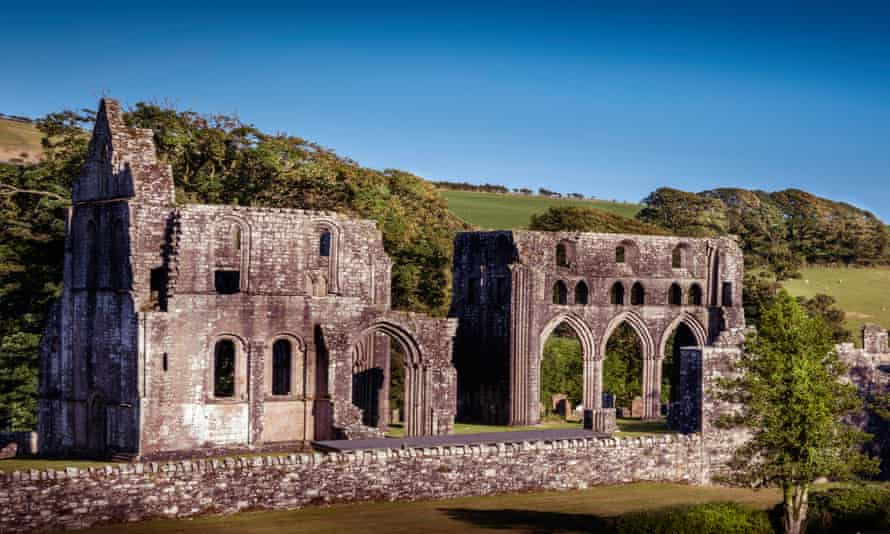 ruined Dundrennan Abbey
