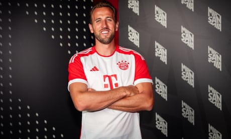 FC Bayern München Unveil New Signing Harry Kane