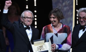 Ken
      Loach with his producer Rebecca O’Brien and jury president George
      Miller as I, Daniel Blake wins in Cannes.