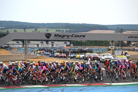 A general view of the peloton on the Circuit Nevers Magny-Cours