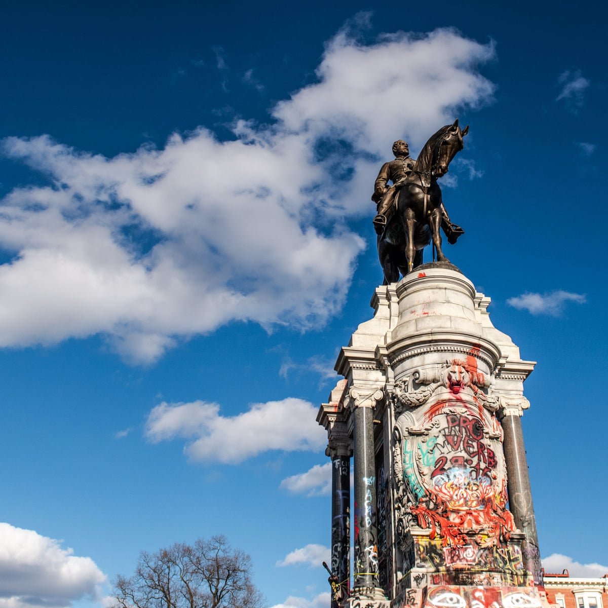 Virginia to remove Robert E Lee statue from state capital Richmond |  Virginia | The Guardian