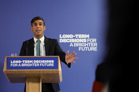 Rishi Sunak giving his speech at a college in north London this morning.