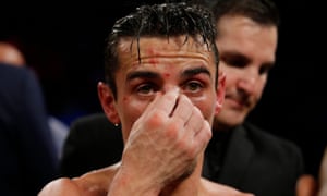 Anthony Crolla Fine After Brutal Knockout By Vasyl Lomachenko Sport The Guardian