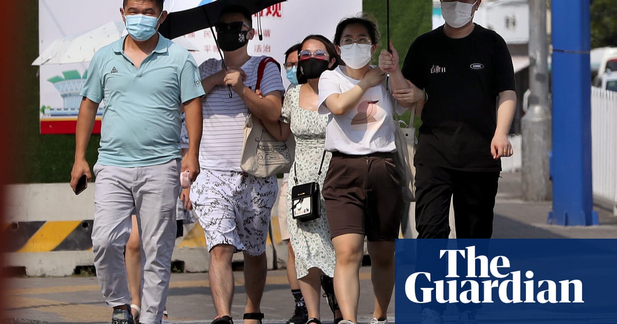 Dangerous heatwaves engulf parts of China, US and Europe