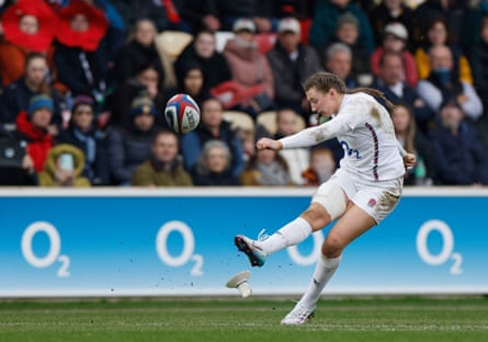 Emma Sing scores a conversion