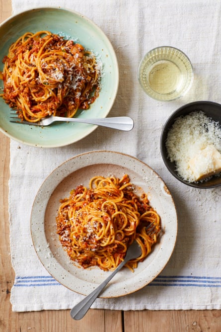 Henry Dimbleby’s reduced-meat bolognese 029